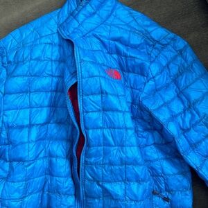 North Face light puffer jacket